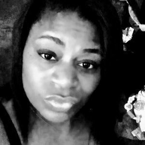 Meet your Posher, Rae